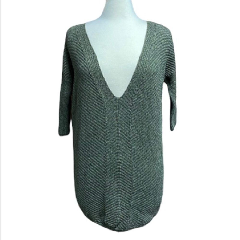 Express Olive Green Deep V-Neck 3/4 Sleeve Sweater